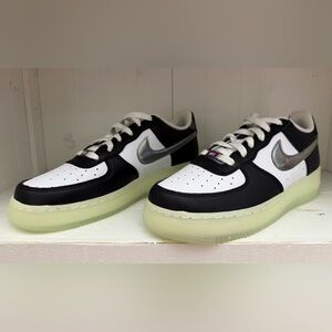 NIKE AIR FORCE 1 LV8 GS